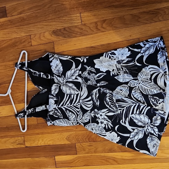 Denim & Company Beach Black & White Swim Dress NWT Size 12 ❤️ - Picture 3 of 11